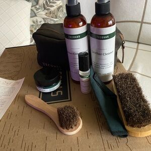 Tecovas Leather Care Kit - Brown and Black